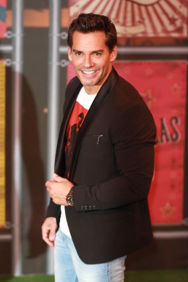 Christian De La FuentePosh magazine-premios juventud